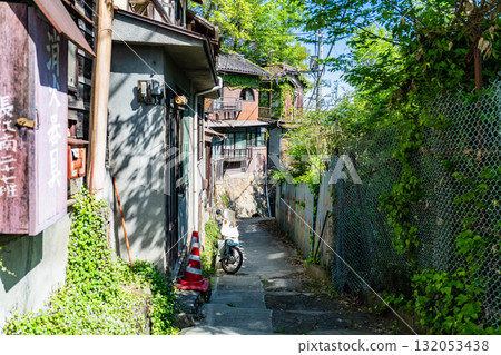 <Hiroshima Prefecture> Onomichi, a hilly town 132053438