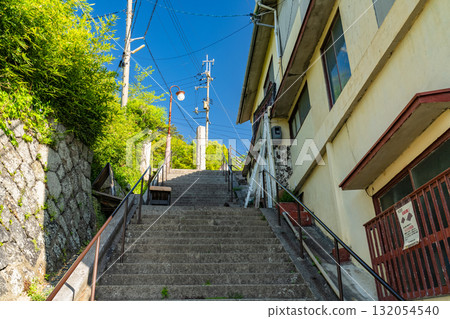 <Hiroshima Prefecture> Onomichi, a hilly town 132054540