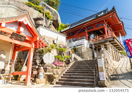 <Hiroshima Prefecture> Panoramic view of Onomichi cityscape and hilltop view 132054575