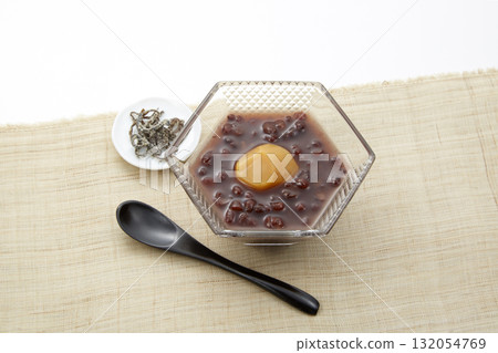 A delicious image of chilled zenzai 132054769