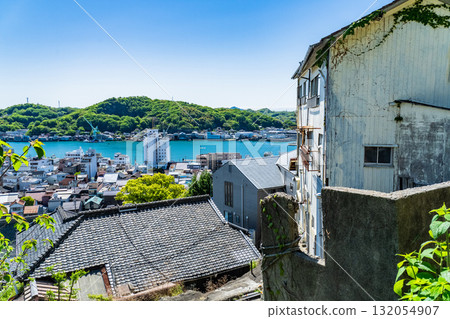 <Hiroshima Prefecture> Panoramic view of Onomichi cityscape and hilltop view 132054907