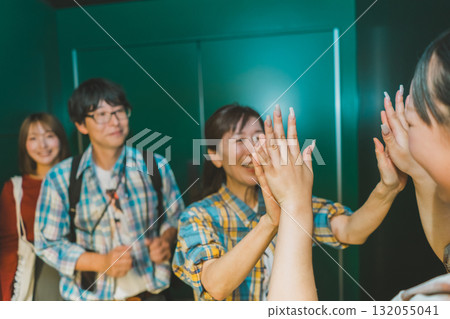 senior, idol, females 132055041