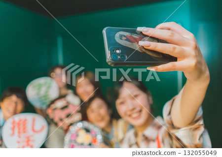 自拍 偶像 追星 132055049