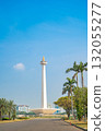 雅加達的 Monas（獨立紀念碑）－印尼的象徵，聳立在藍天之上 132055277