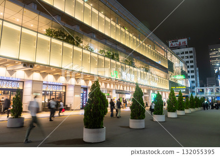 [Tokyo] Shinjuku Station city night view/Shinjuku New South Exit 132055395