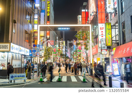 《Tokyo》Shinjuku Musashino Street, downtown area at night 132055584