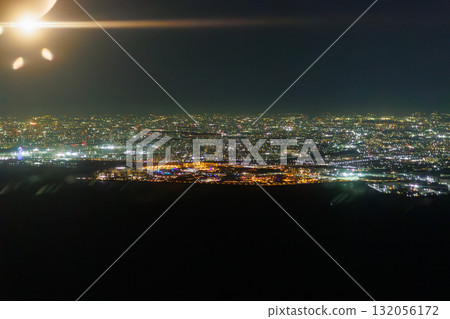 View of TDR and Tokyo Skytree from the airplane window 132056172