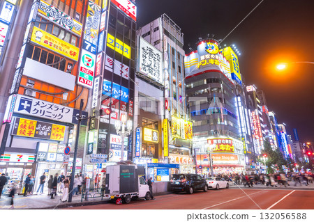 [東京] 霓虹燈街夜景/新宿歌舞伎町 132056588