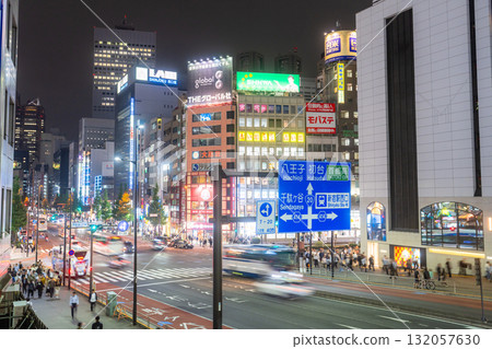 [東京]新宿城市夜景/甲州街道 132057630