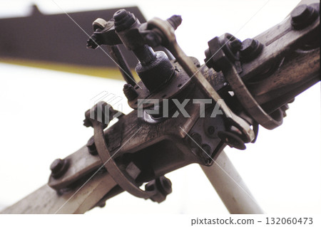 雙葉直升機主旋翼接頭 132060473