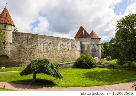 波羅的海國家之一愛沙尼亞首都塔林歷史中心的景色 波羅的海國家之一愛沙尼亞首都塔林歷史中心的景色 132062569