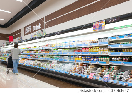 十月：飲料貨架 132063657