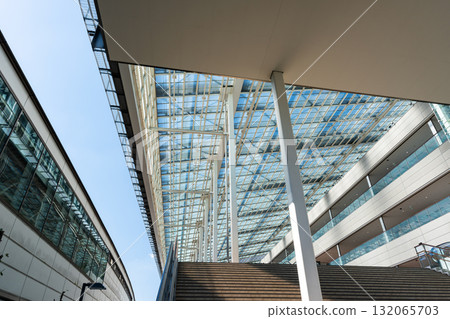 東京世田谷區共同社的巨大屋頂 132065703