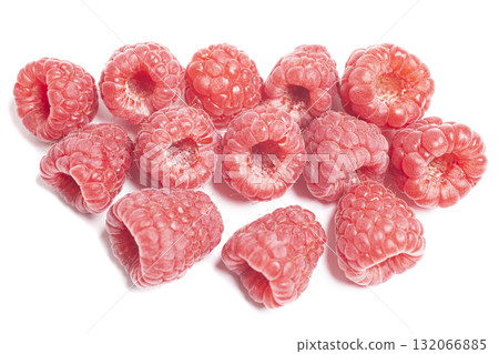 Fresh ripe raspberries isolated on white background 132066885