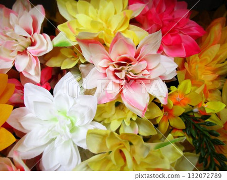 多彩人造花花束 132072789