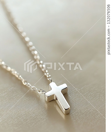 Silver cross necklace with a chain 132076506