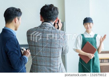 Female store clerk PR interview photography Female store clerk PR interview photography 132079812