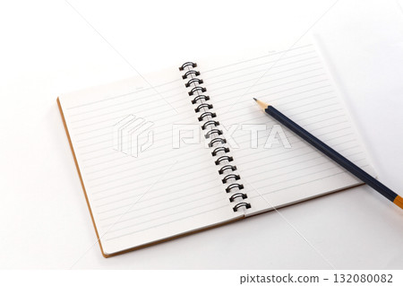 Notepad white background 132080082