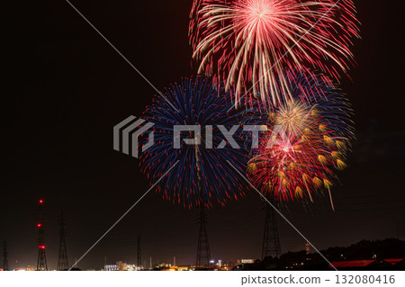 Scenes from the Atsumi Peninsula Fireworks Festival in Tahara City (Aichi Prefecture) 132080416