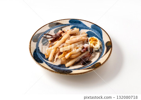 Grilled flying squid with chili pepper mayonnaise (Okinawa Prefecture, Nanjo City, Ojima) Grilled flying squid with chili pepper mayonnaise (Okinawa Prefecture, Nanjo City, Ojima) 132080718