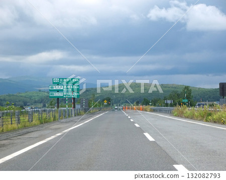 Hokkaido Expressway, Hokkaido Expressway, outbound lane, near Pippu JCT, HOKKAIDO EXPWY 132082793