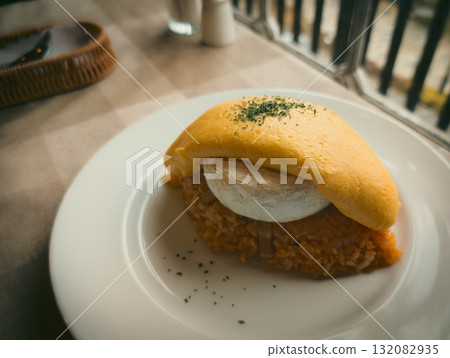 蓬鬆的omle米飯 132082935