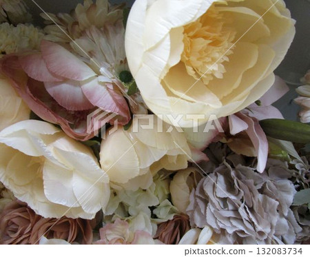 多彩人造花花束 132083734