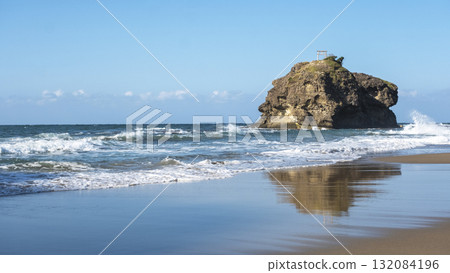 Shirato Beach, Sea of Japan, Tottori Prefecture 132084196