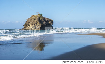 Shirato Beach, Sea of Japan, Tottori Prefecture Shirato Beach, Sea of Japan, Tottori Prefecture 132084198