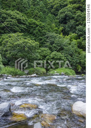 A landscape with a clear flowing river in Wakasa Town, Tottori Prefecture A landscape with a clear flowing river in Wakasa Town, Tottori Prefecture 132084546