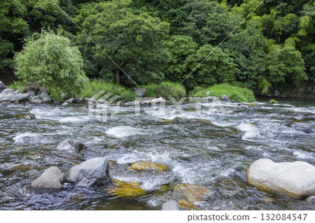 A landscape with a clear flowing river in Wakasa Town, Tottori Prefecture A landscape with a clear flowing river in Wakasa Town, Tottori Prefecture 132084547