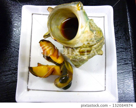 Freshly grilled turban shell 132084974