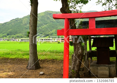 Tono in summer: Kamaishi Line and a small shrine 132086785
