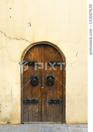 Typical ancient entrance door of a house in Baku, Azerbaijan 132087626