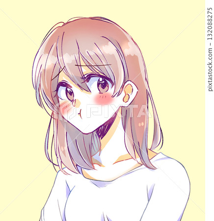 一名女子鼓起腮幫子，感到尷尬 132088275