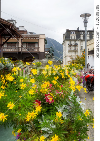 Gabriel Paccard statue, Chamonix, France Gabriel Paccard statue, Chamonix, France 132088888