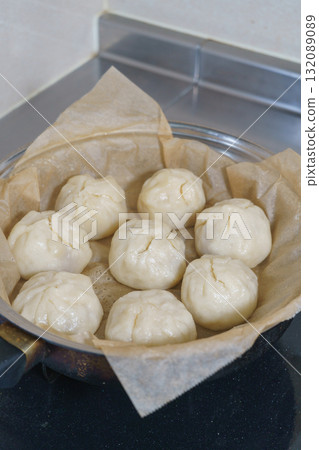 Make meatballs in a frying pan Make meatballs in a frying pan 132089089
