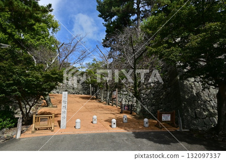 松阪城(三重縣)後門和城堡入口的遺跡 松阪城(三重縣)後門和城堡入口的遺跡 132097337