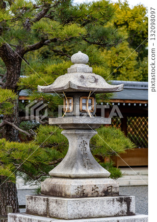 Architecture detail in Jonangu Shinto Shrine from Heian period in southern Kyoto in Kansai region of Japan Architecture detail in Jonangu Shinto Shrine from Heian period in southern Kyoto in Kansai region of Japan 132098097