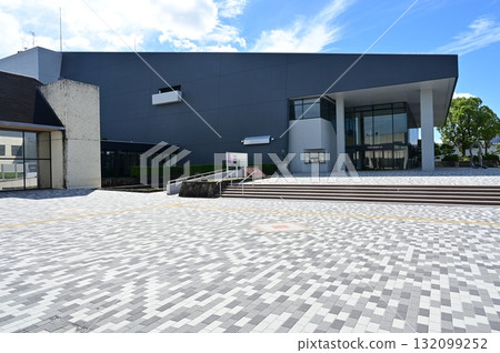 Matsusaka Civic Cultural Center (Kuragi Cultural Hall) 132099252