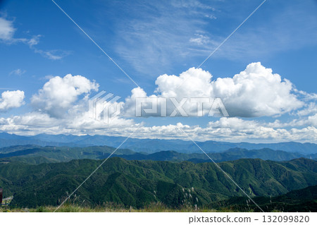 從茶臼山高原眺望南阿爾卑斯山 132099820