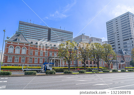 Former Ministry of Justice Main Building (Central Government Offices No. 6, Red Brick Building) [Kasumigaseki, Chiyoda Ward, Tokyo] 132100978
