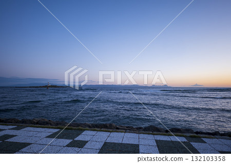 清晨的大間岬景色*青森縣大間町 132103358