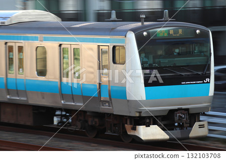 [JK] Keihin-Tohoku Line E233 Series Train (Train bound for Tsurumi) 132103708