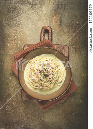 spaghetti carbonara, spaghetti in cream sauce, with pancetta , homemade, no people, 132106379