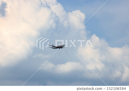 Boeing 737-800 Landing at Don Mueang International Airport. 132106584