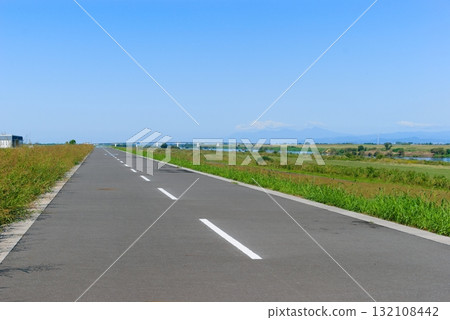 Tone River Cycling Road Right Bank October 2025 Tone River Cycling Road Right Bank October 2025 132108442