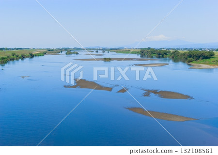 Tone River seen from Saitama Ohashi Bridge in Kazo City, Saitama Prefecture October 2025 Tone River seen from Saitama Ohashi Bridge in Kazo City, Saitama Prefecture October 2025 132108581
