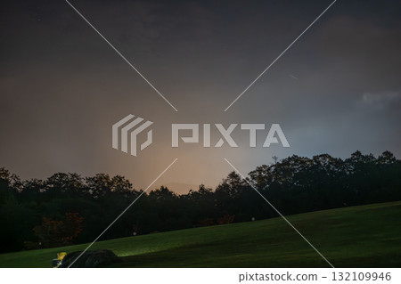 日本岡山縣高梁市公園裡的美麗星空 132109946