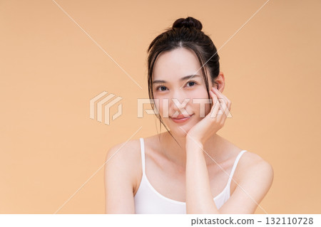 年輕女性的美麗 年輕女性的美麗 132110728